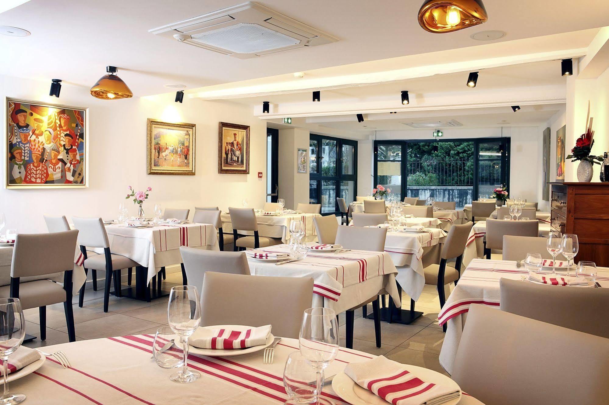 De La Nivelle Hotel Saint-Pée-sur-Nivelle Eksteriør billede
